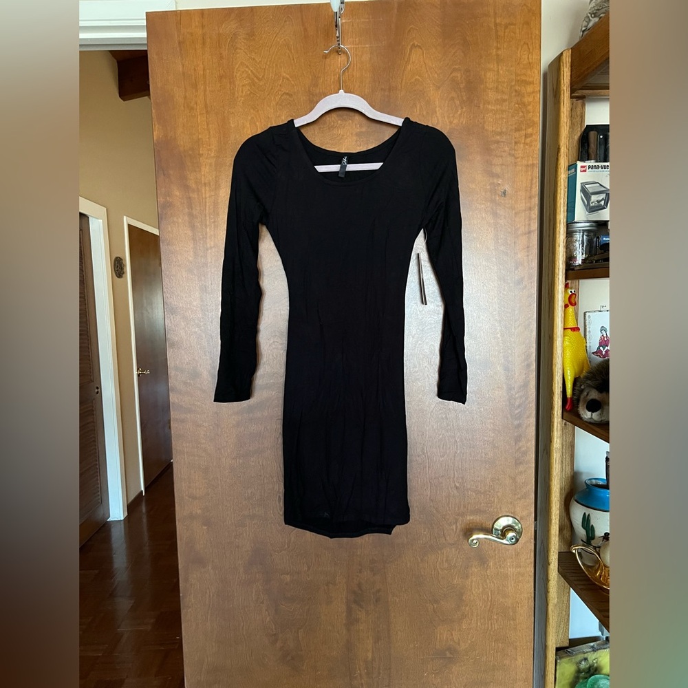 Elegant Black Long Sleeve Dress